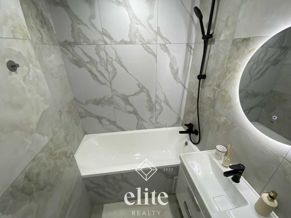 elite realty image