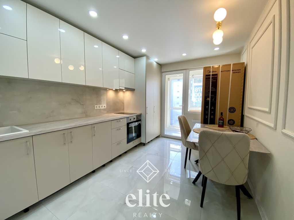 elite realty image