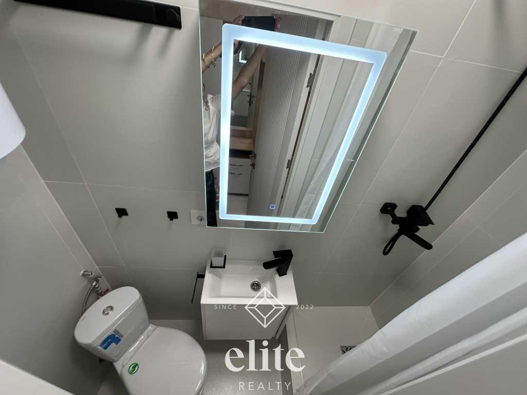 elite realty image
