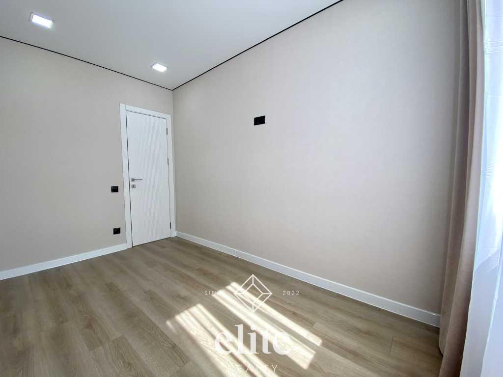 elite realty image