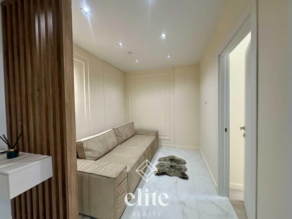 elite realty image