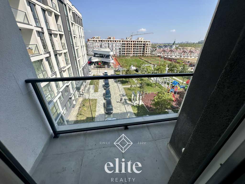 elite realty image