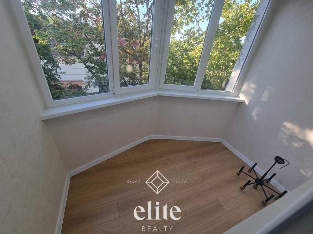 elite realty image