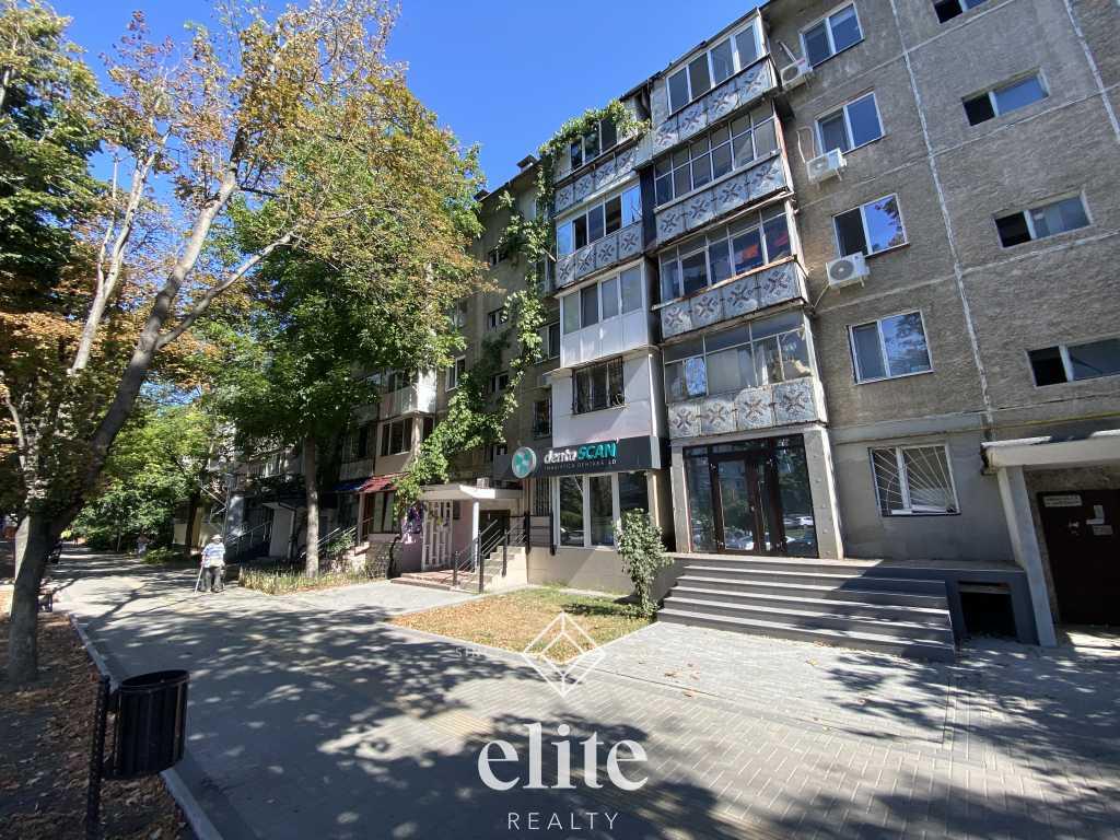 elite realty image