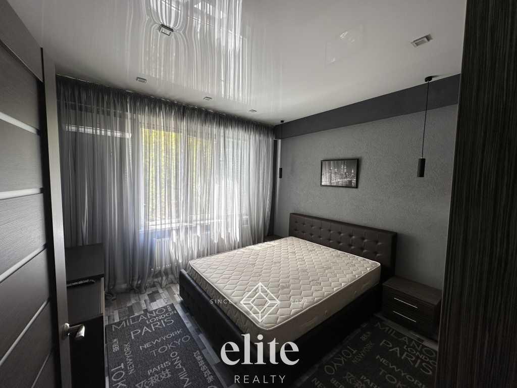 elite realty image