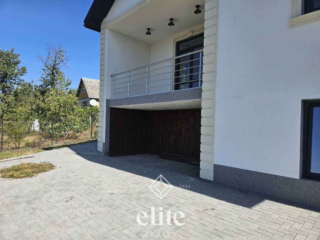 elite realty image
