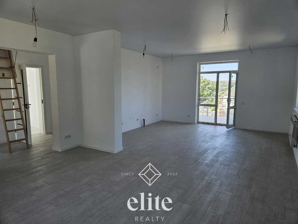 elite realty image
