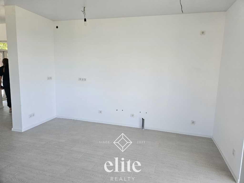 elite realty image