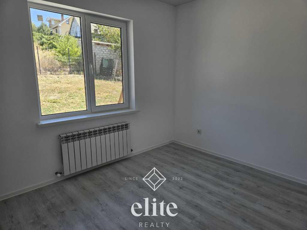 elite realty image