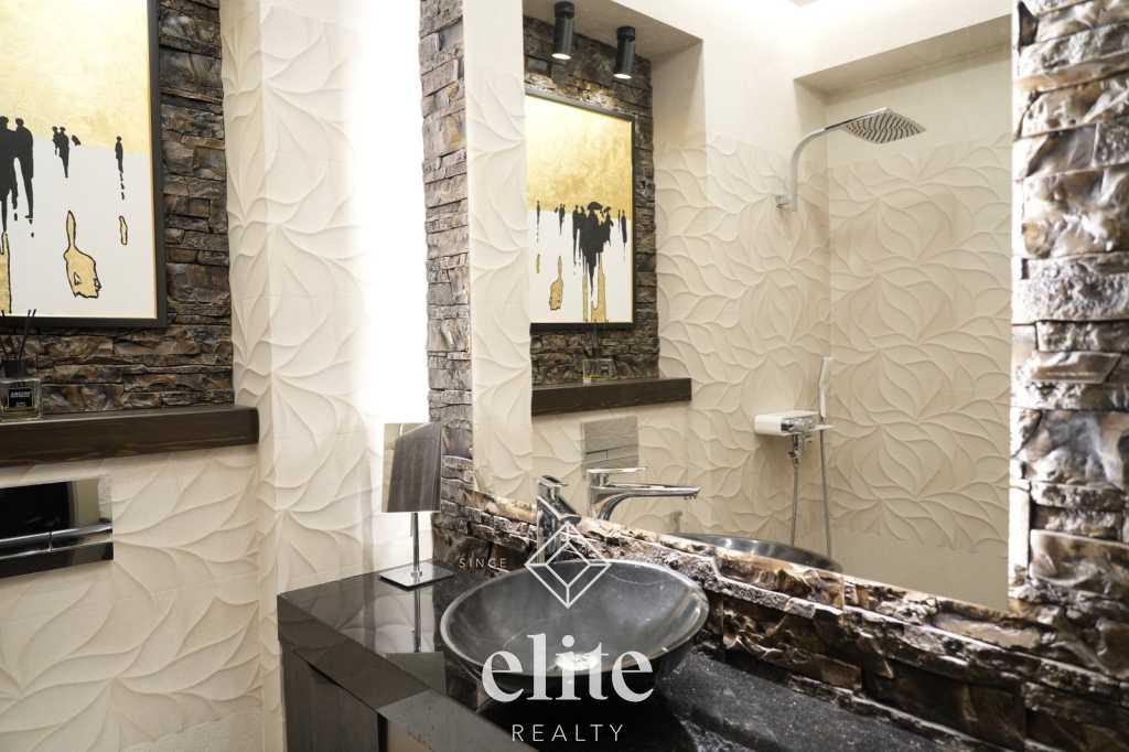 elite realty image