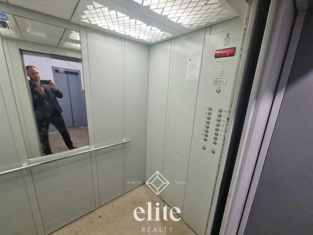 elite realty image