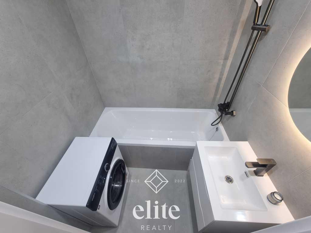 elite realty image