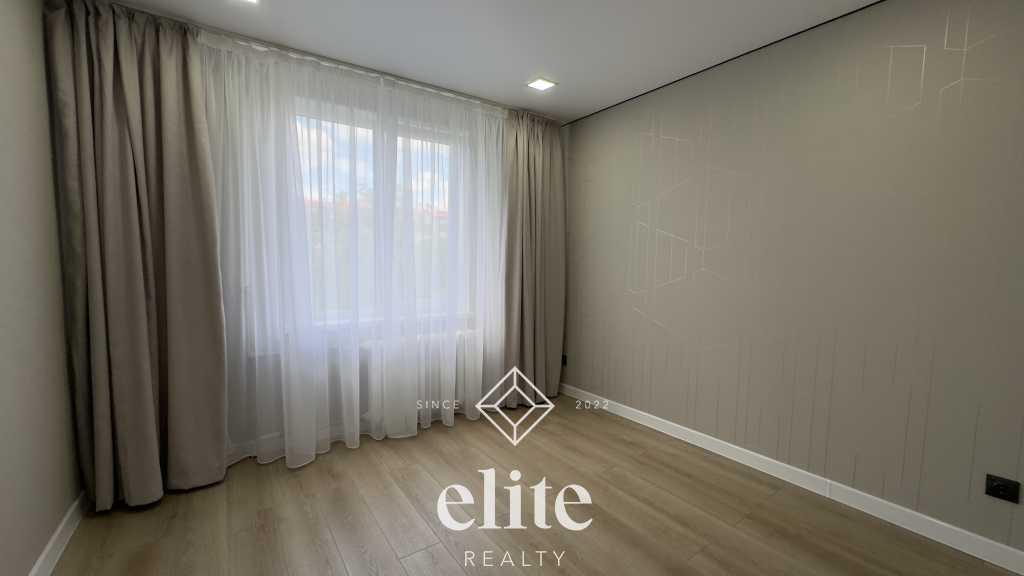 elite realty image