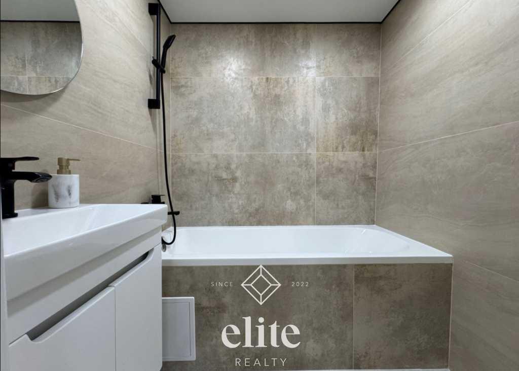 elite realty image