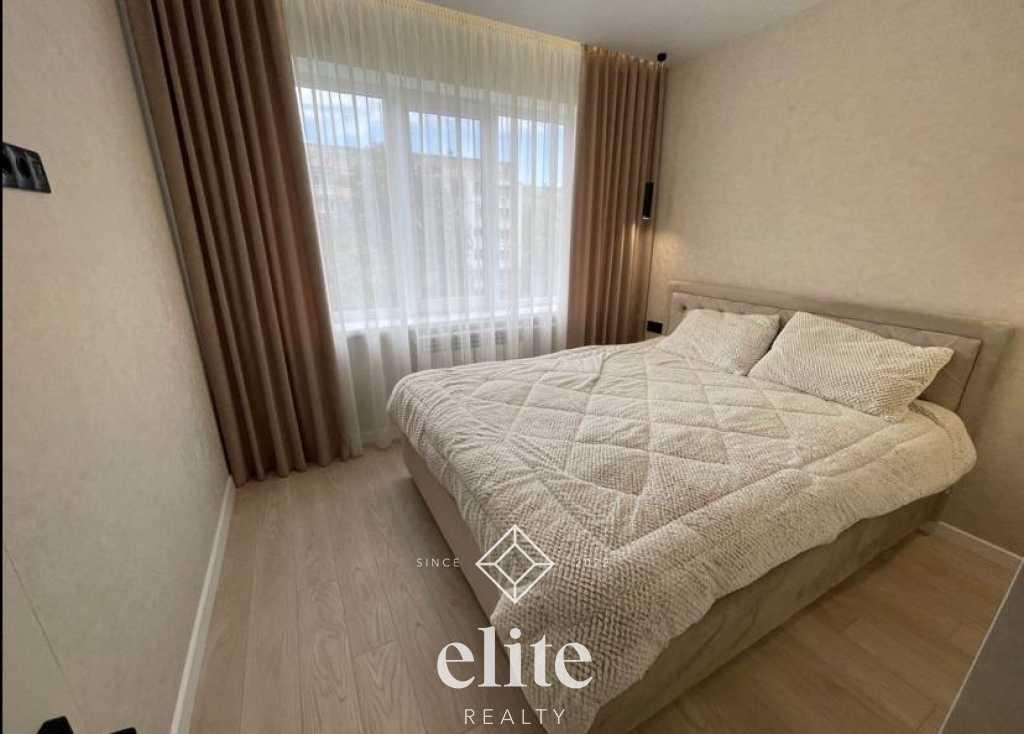 elite realty image