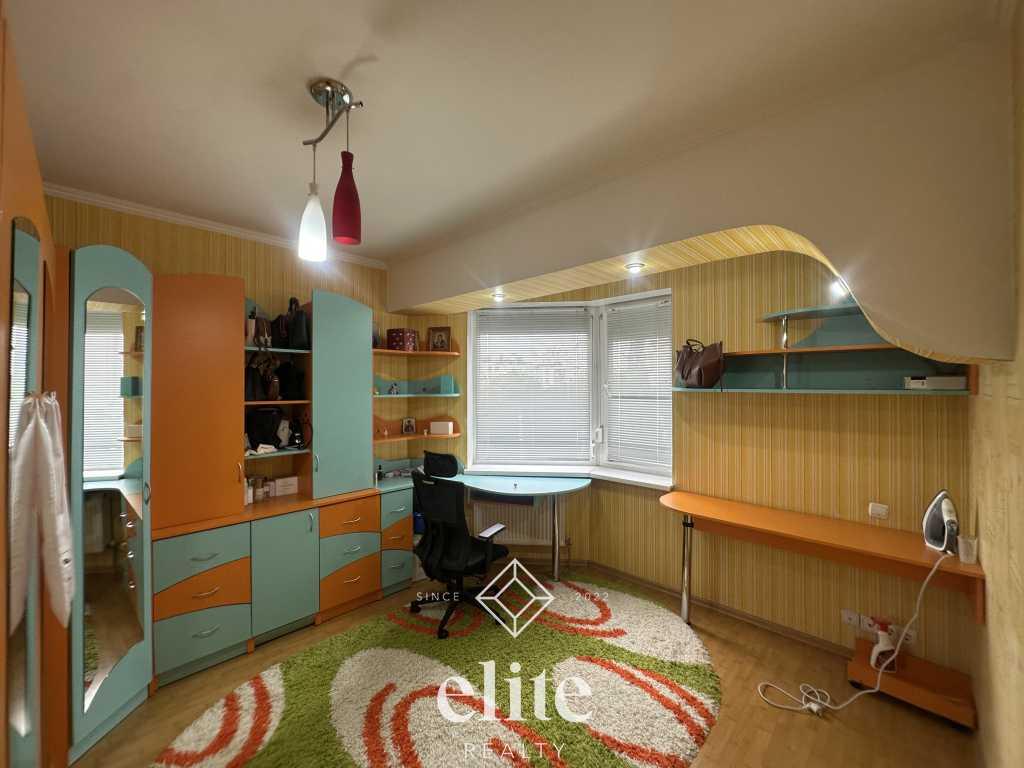 elite realty image