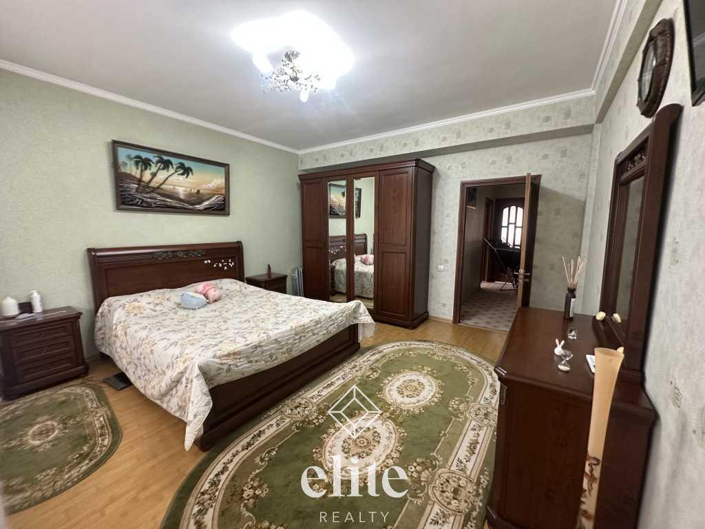 elite realty image