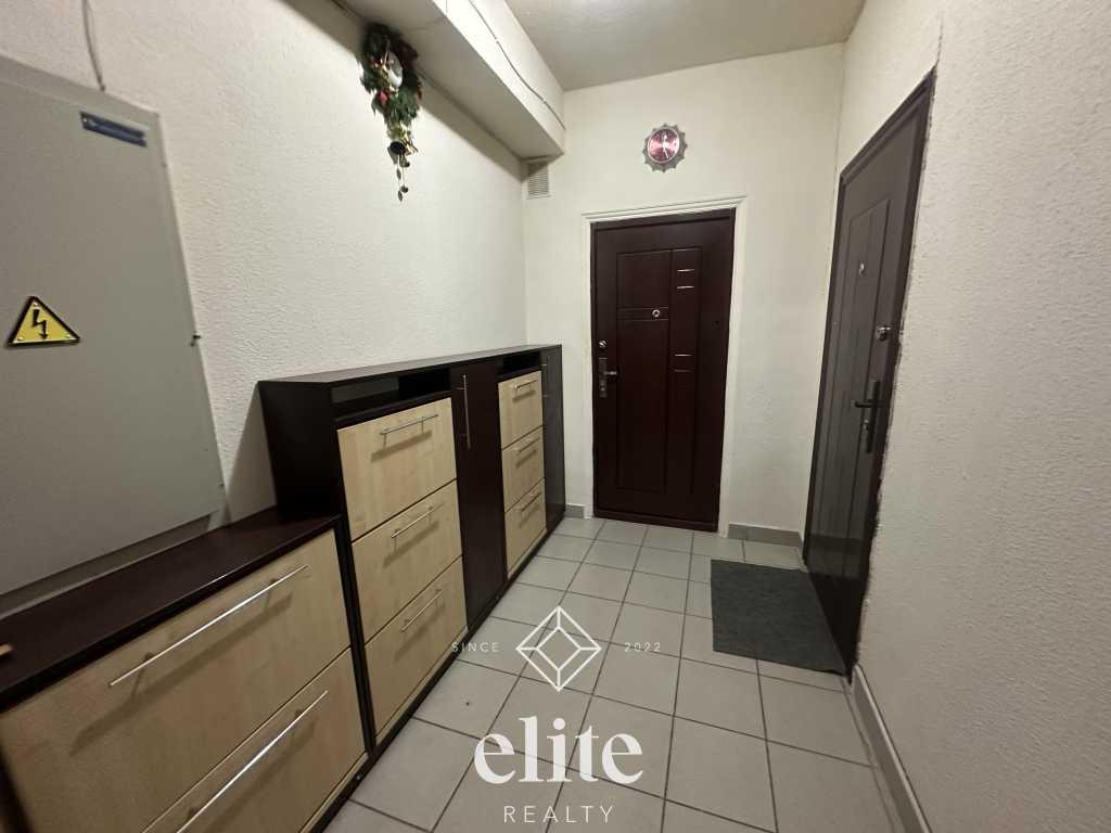 elite realty image