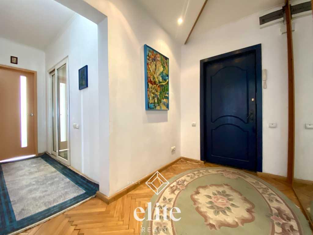 elite realty image