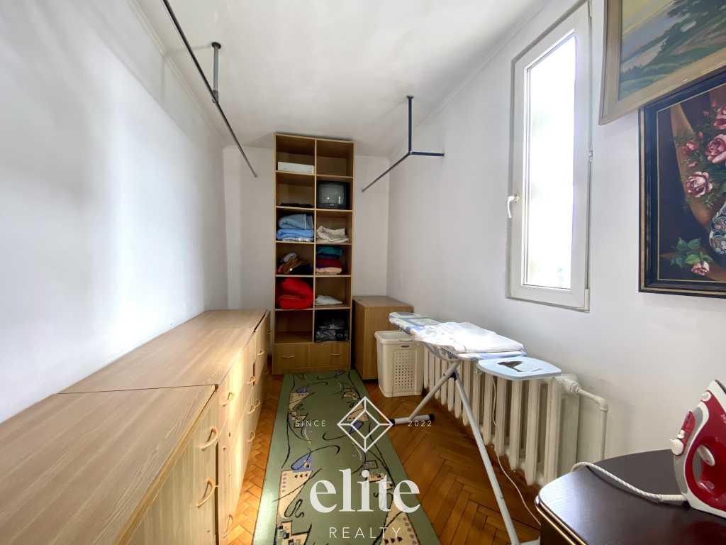 elite realty image