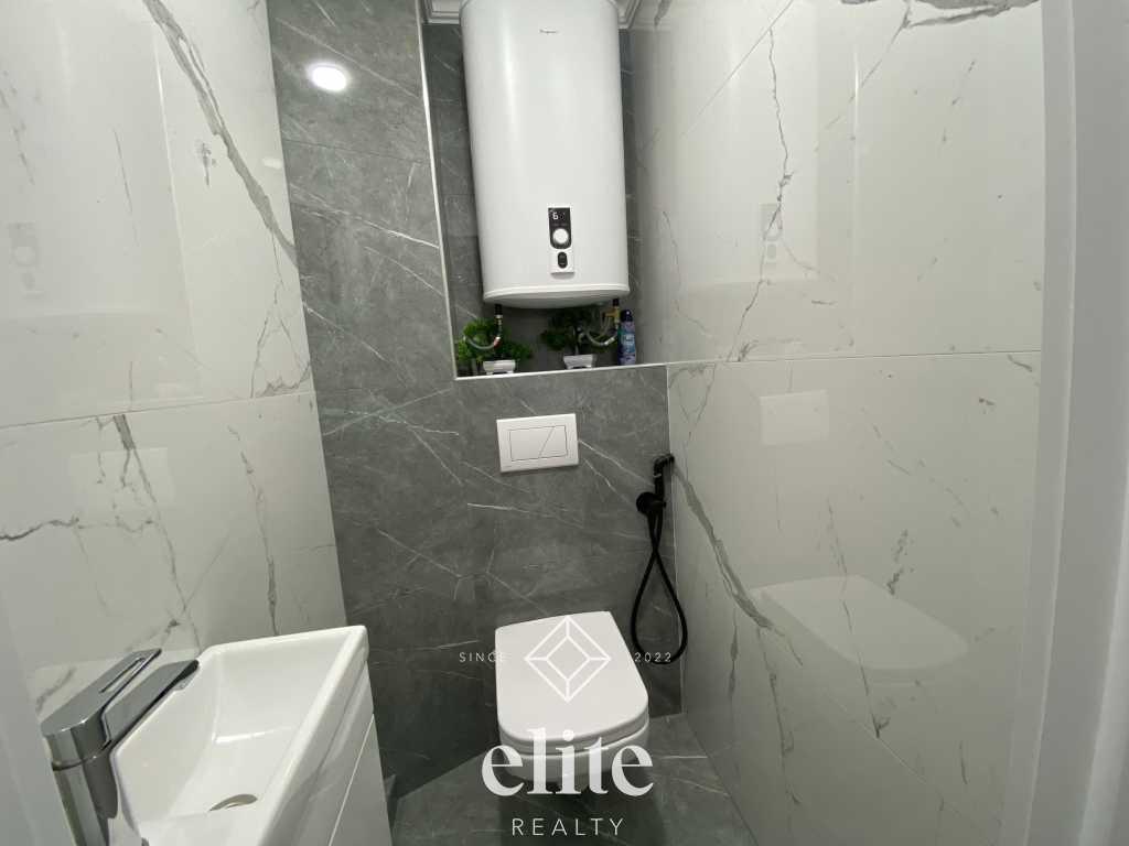 elite realty image