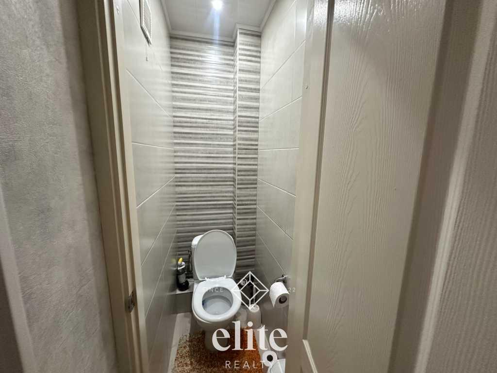 elite realty image