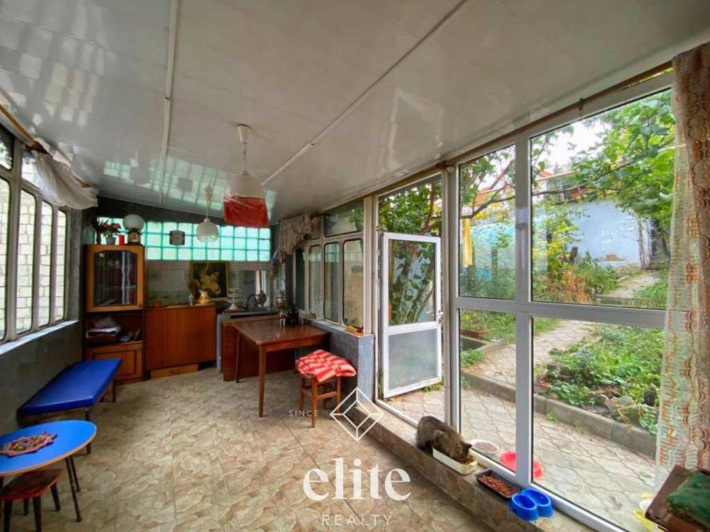 elite realty image
