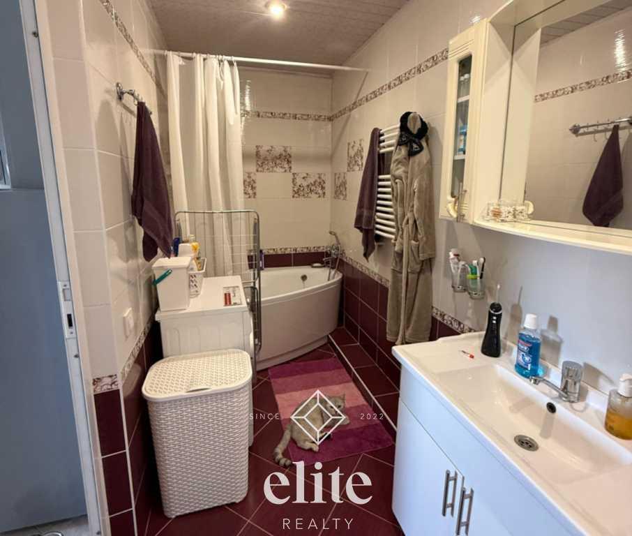 elite realty image