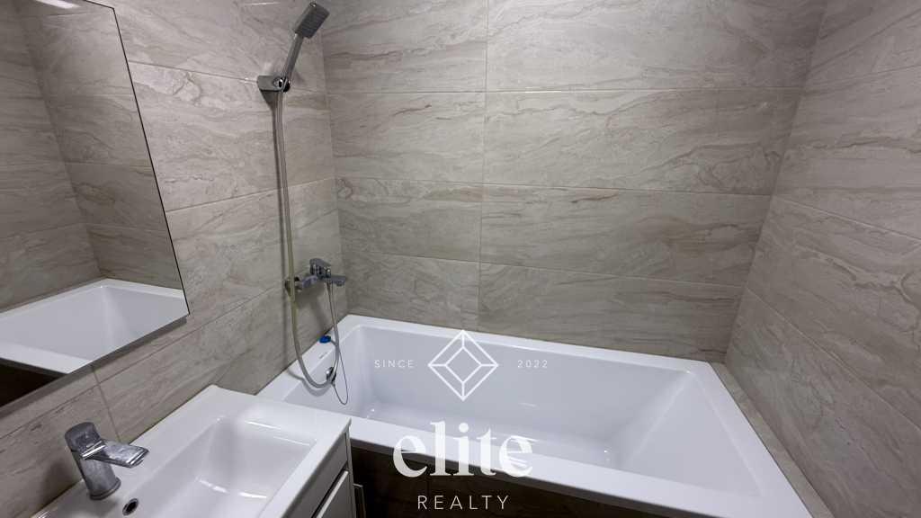 elite realty image