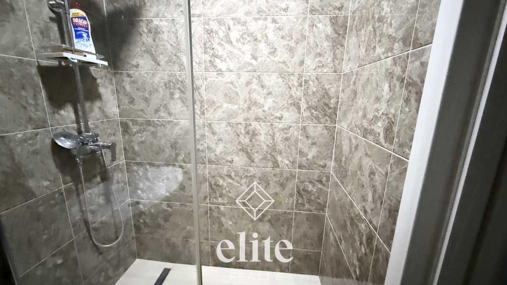 elite realty image