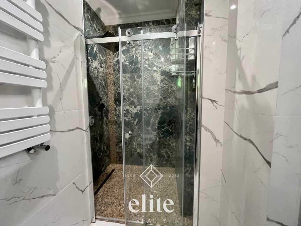 elite realty image