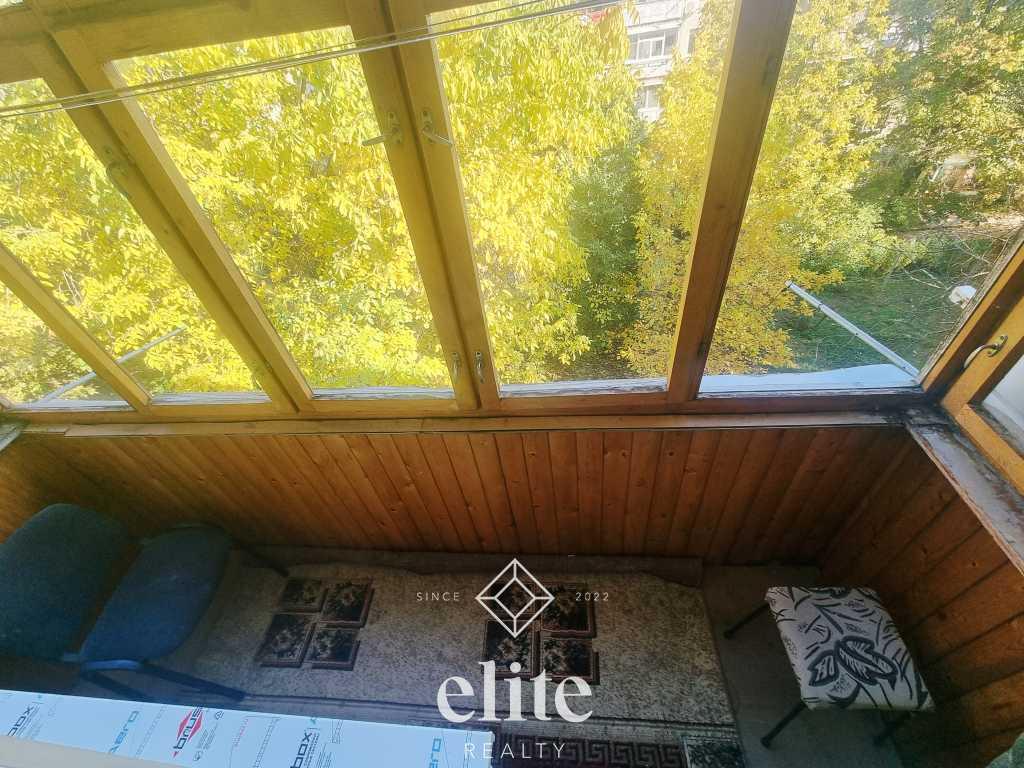 elite realty image
