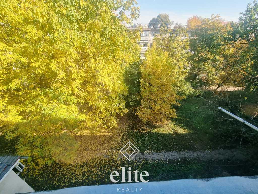 elite realty image