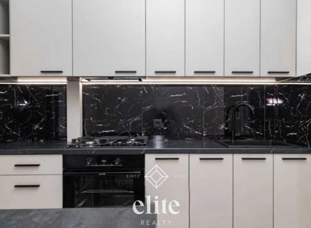 elite realty image
