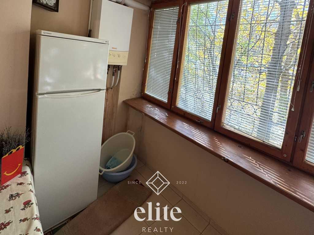 elite realty image