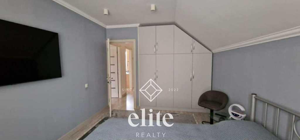 elite realty image
