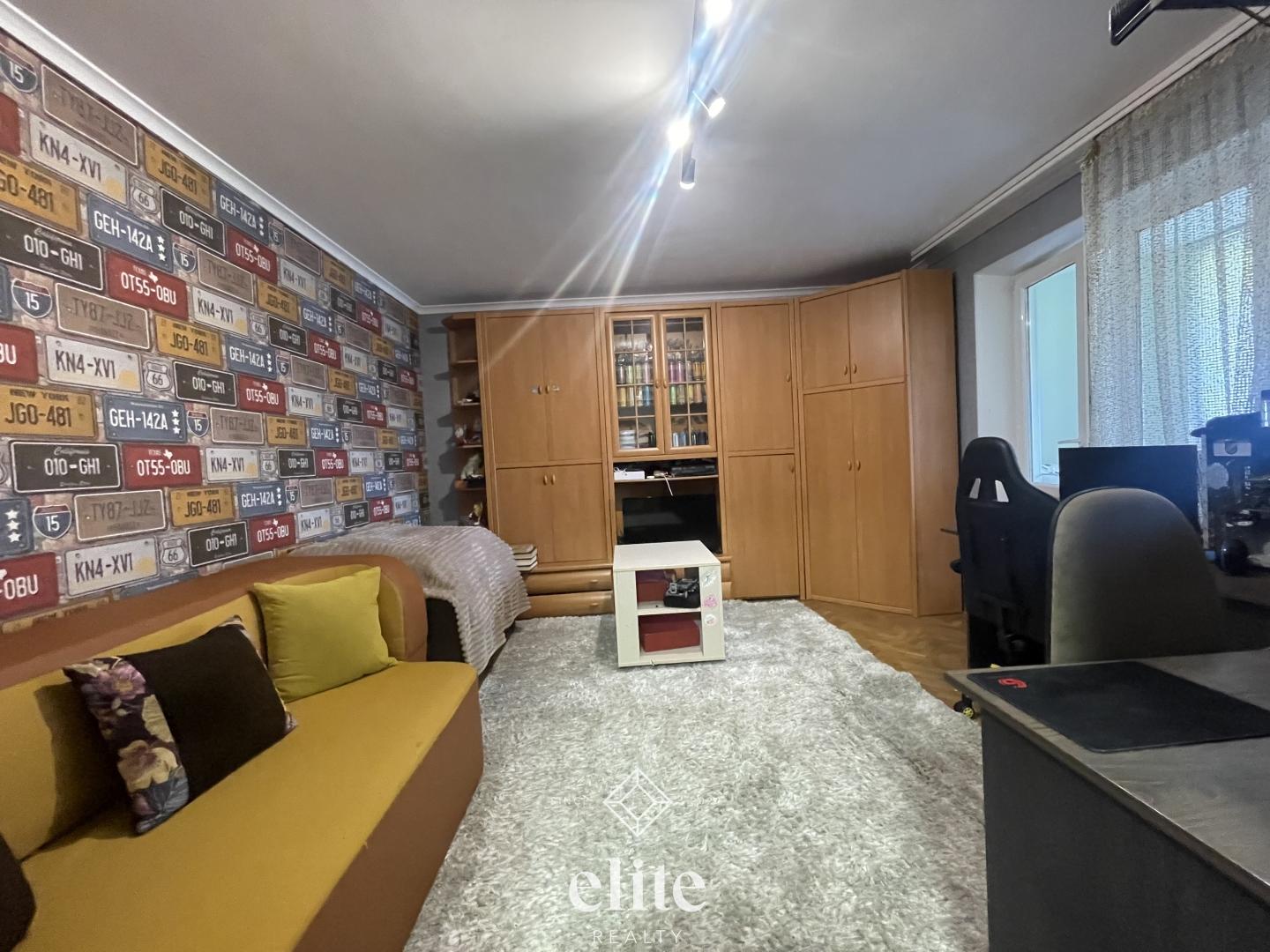 elite realty image