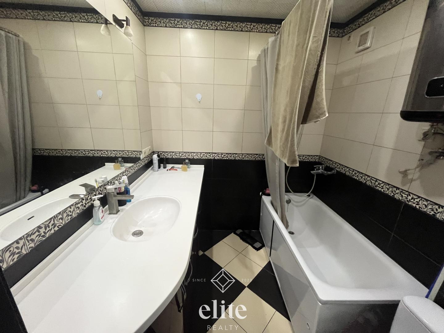 elite realty image