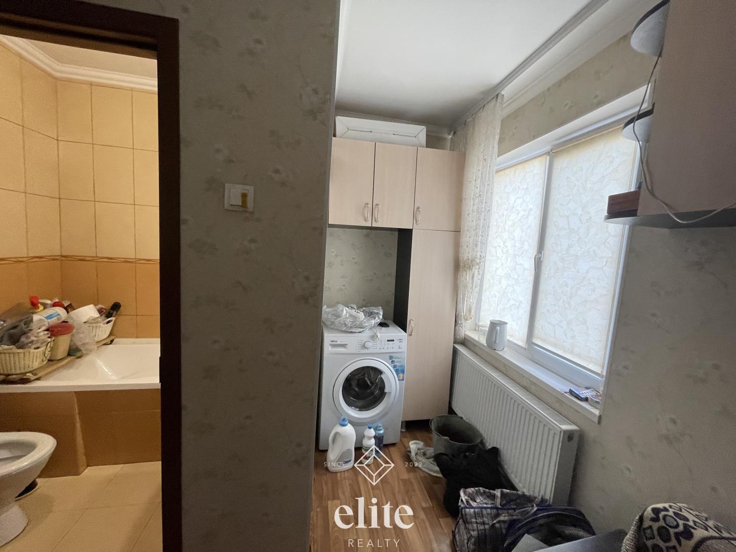 elite realty image