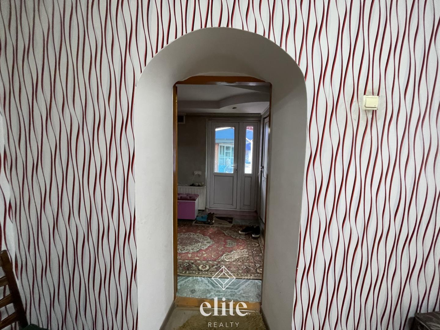 elite realty image