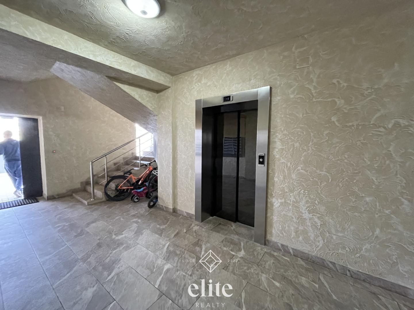 elite realty image