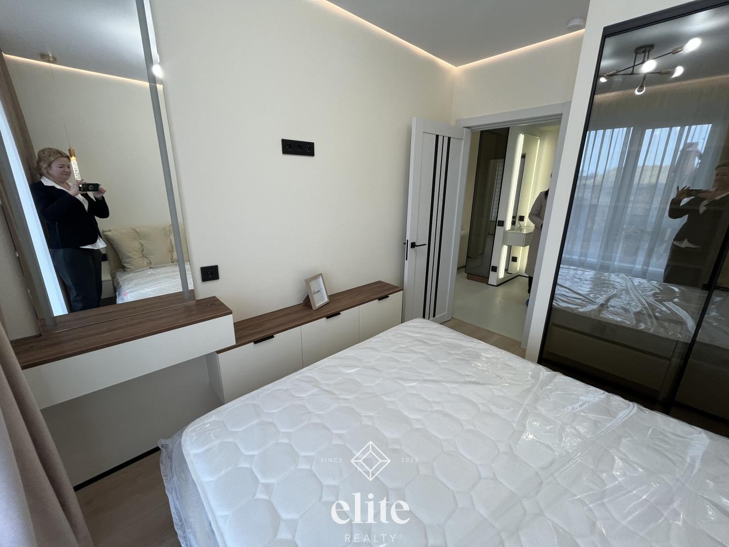 elite realty image
