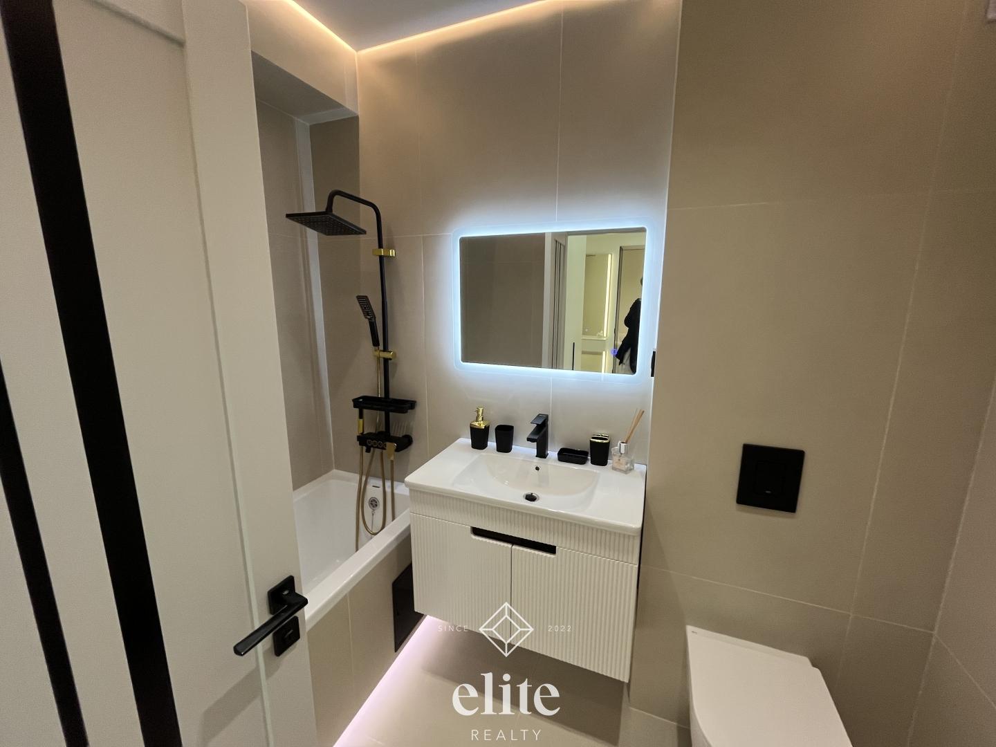 elite realty image