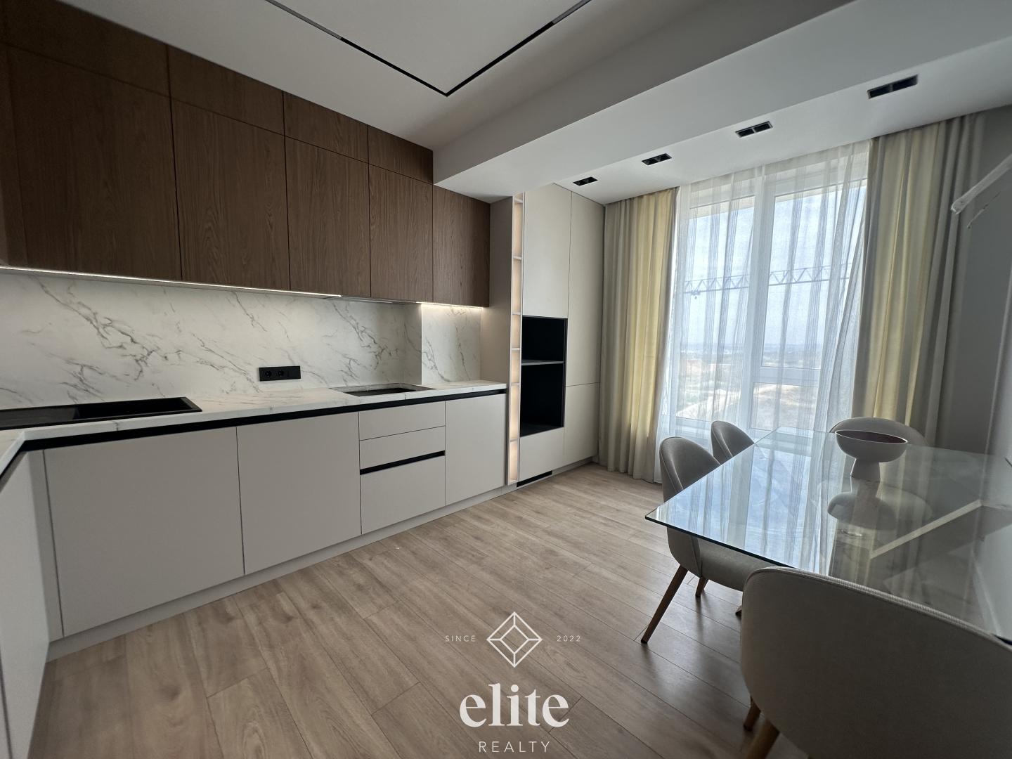 elite realty image