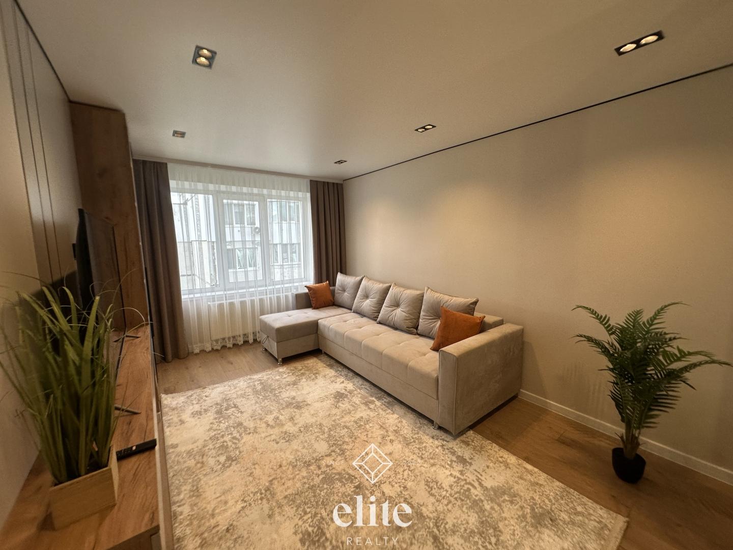 elite realty image