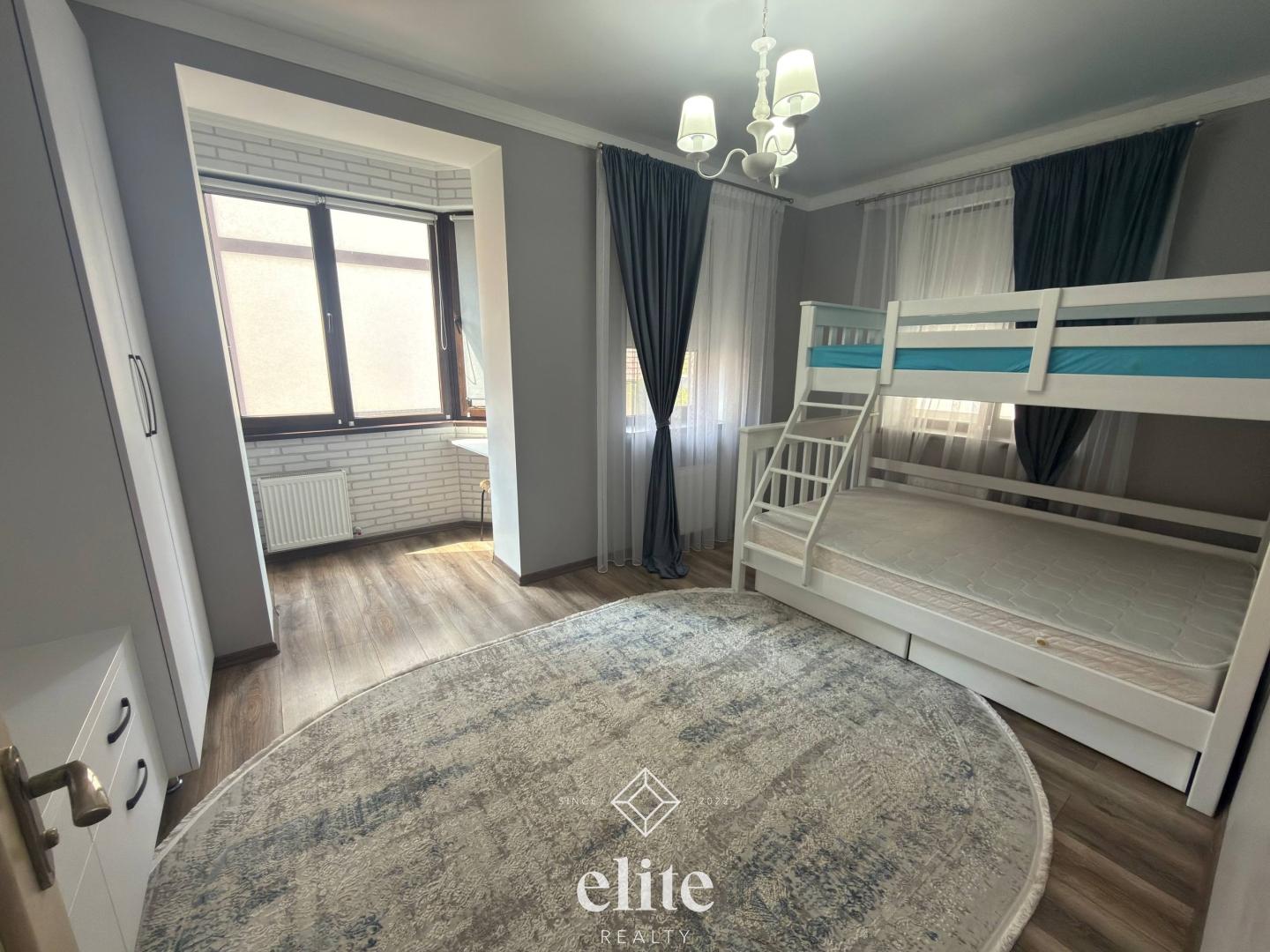 elite realty image