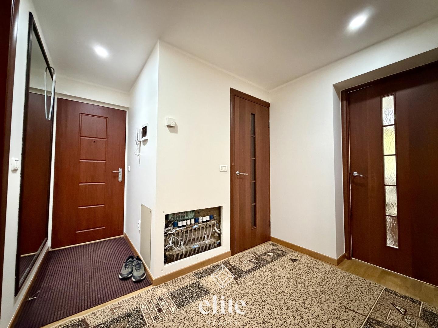 elite realty image