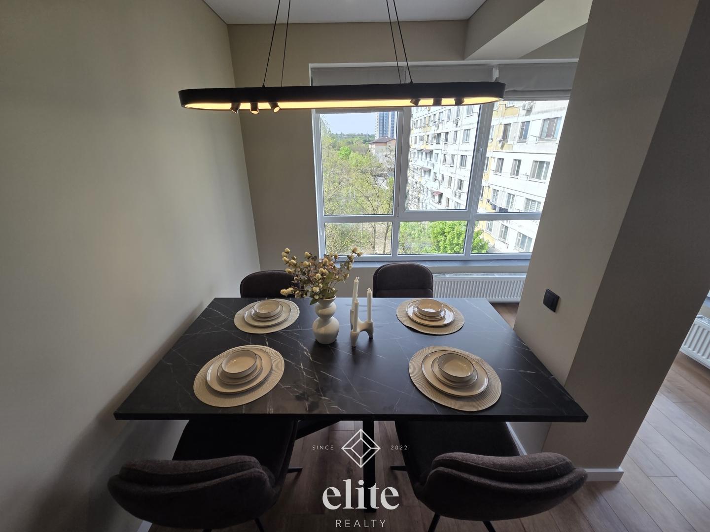 elite realty image