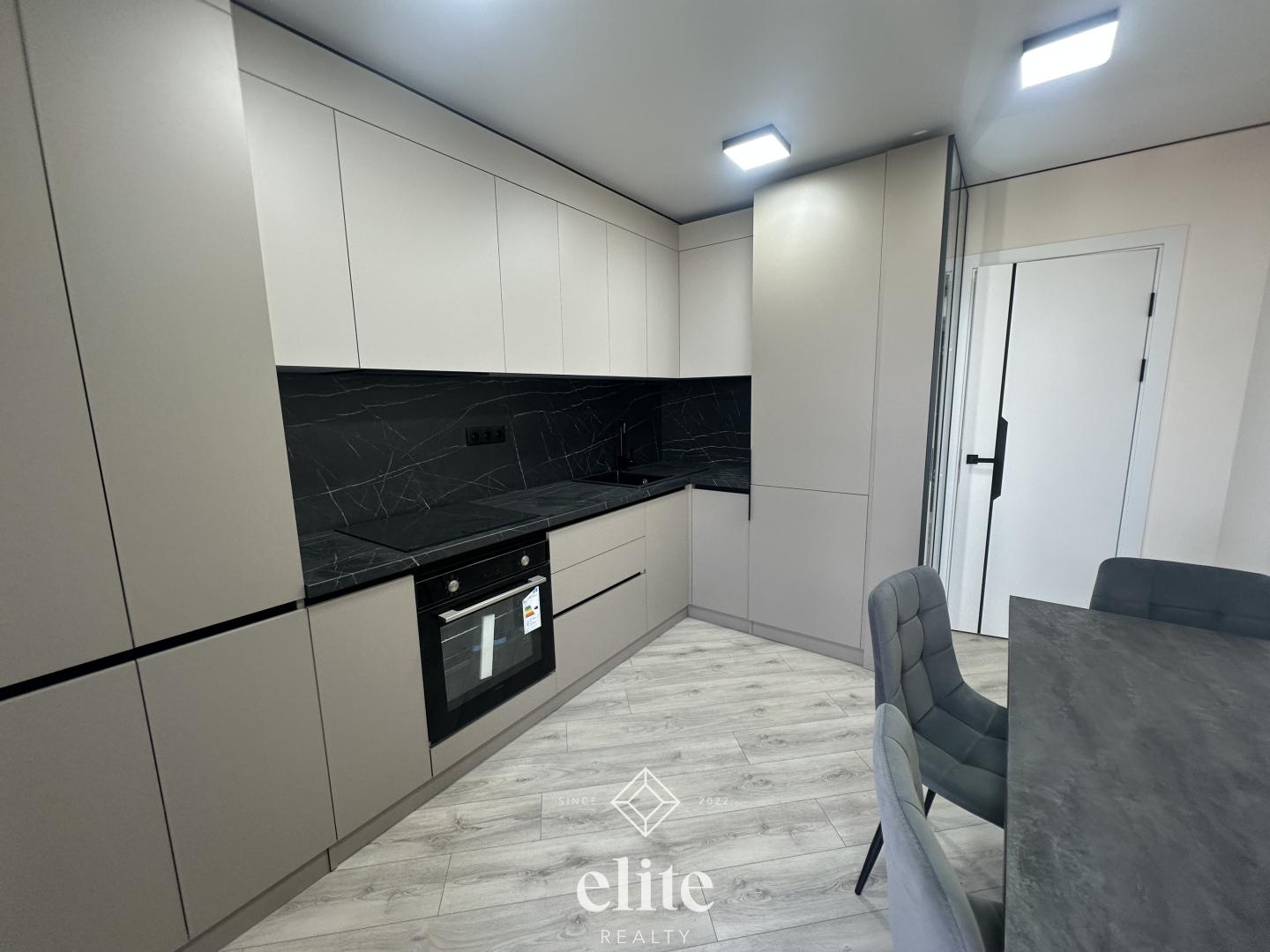 elite realty image