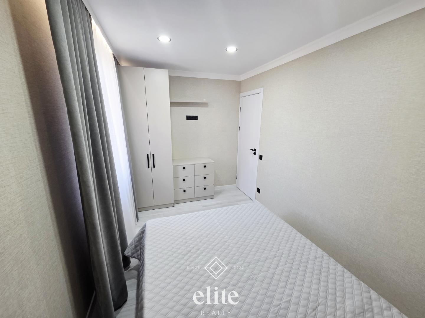 elite realty image